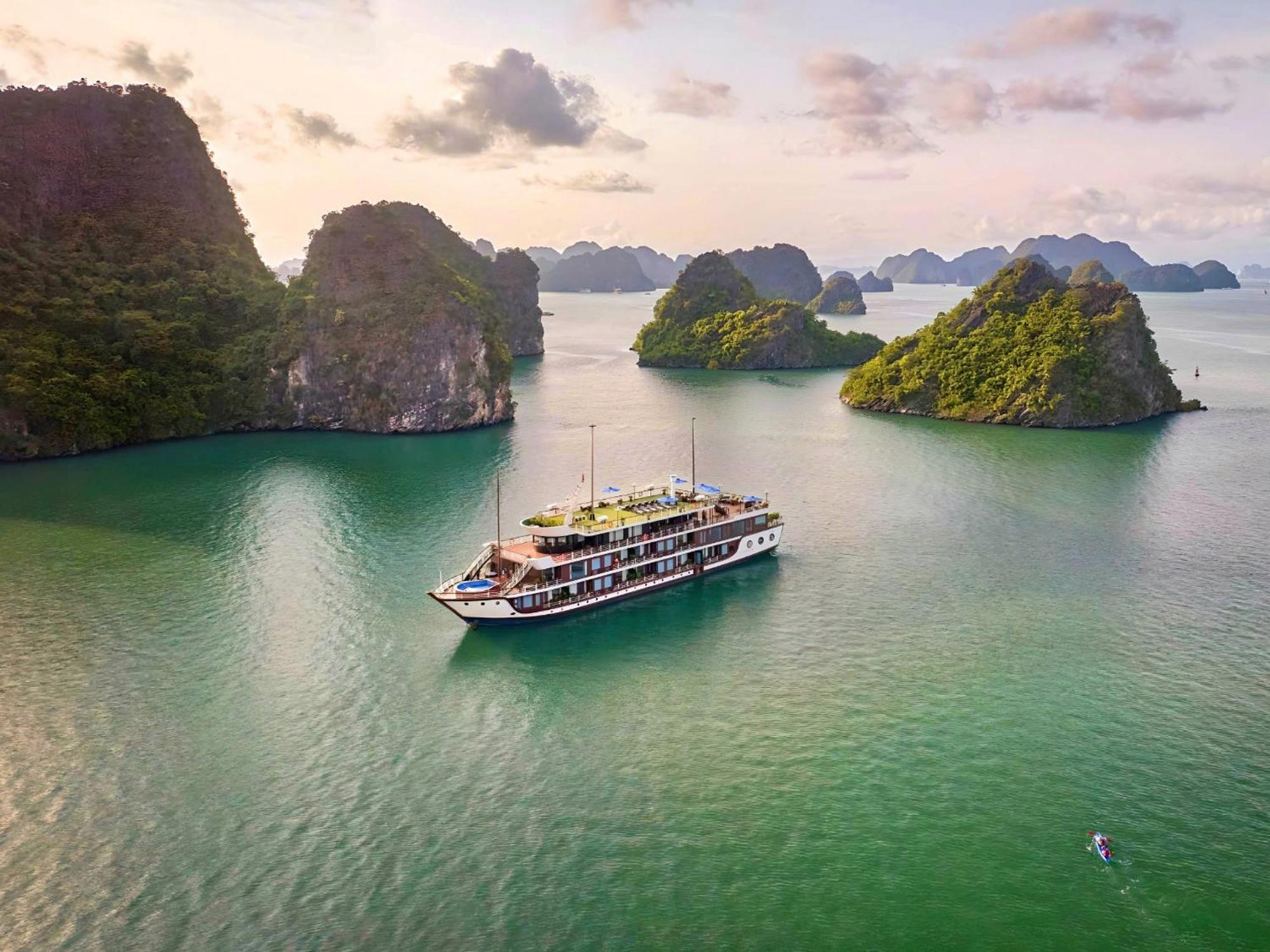 فندق Le Journey Elegance Cruise ها لونغ المظهر الخارجي الصورة